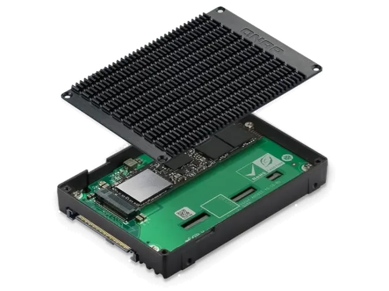QNAP QDA-UMP4